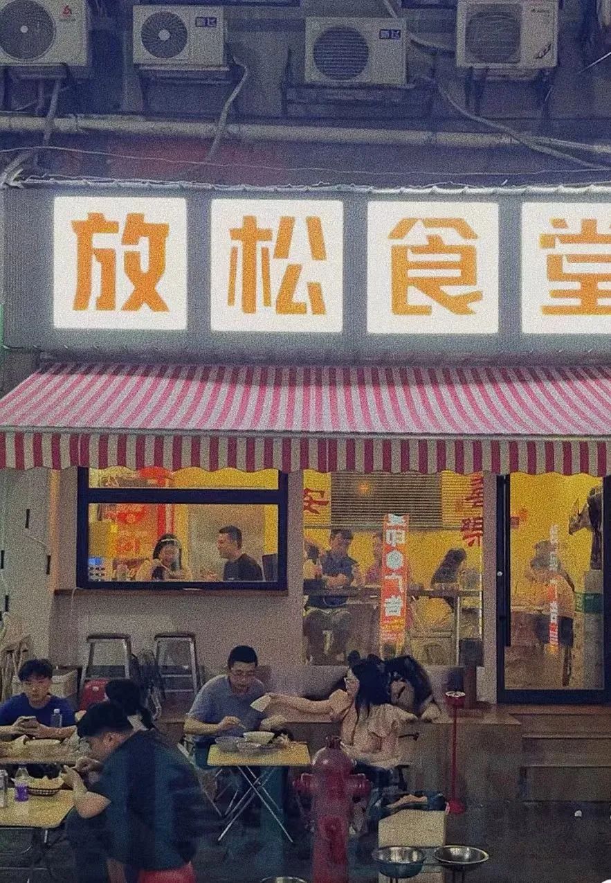 DƬ